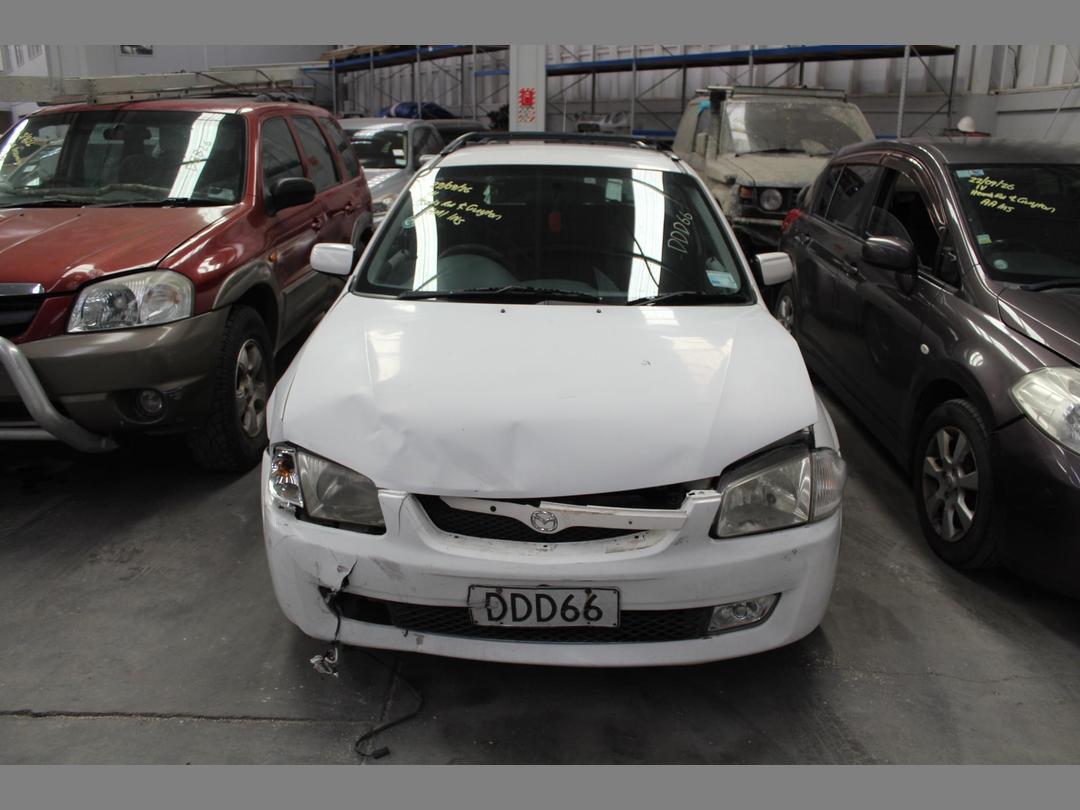Photo '3' of Mazda Familia Photo '3' of Mazda Familia
