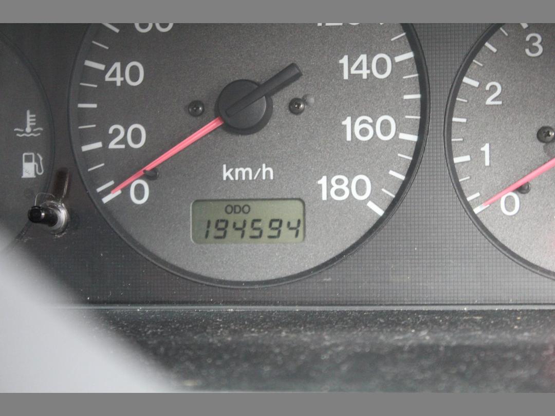 Photo '12' of Mazda Familia Photo '12' of Mazda Familia