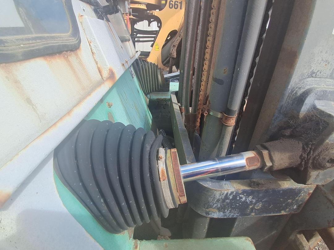 Photo '15' of Mitsubishi Forkhoist FD-70 F203-60340 Forklift