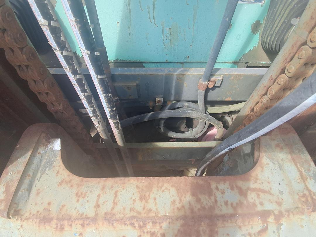 Photo '16' of Mitsubishi Forkhoist FD-70 F203-60340 Forklift