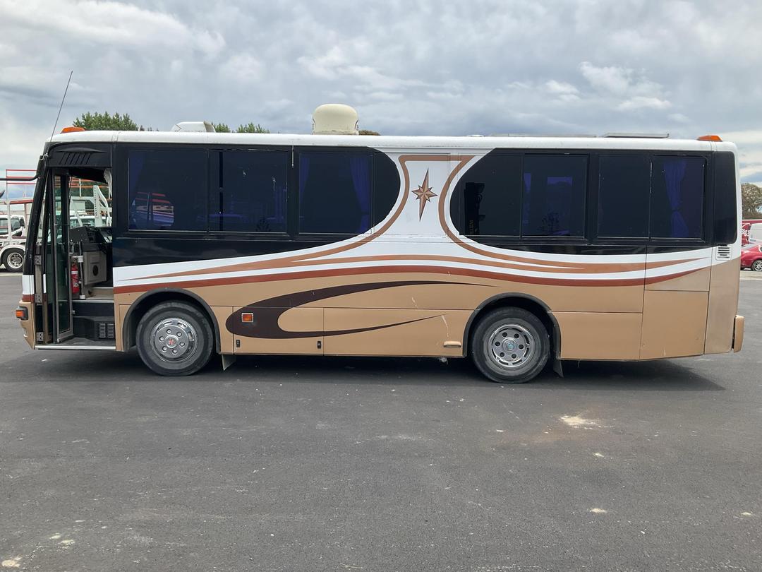 Photo '6' of Mitsubishi Fuso Bus