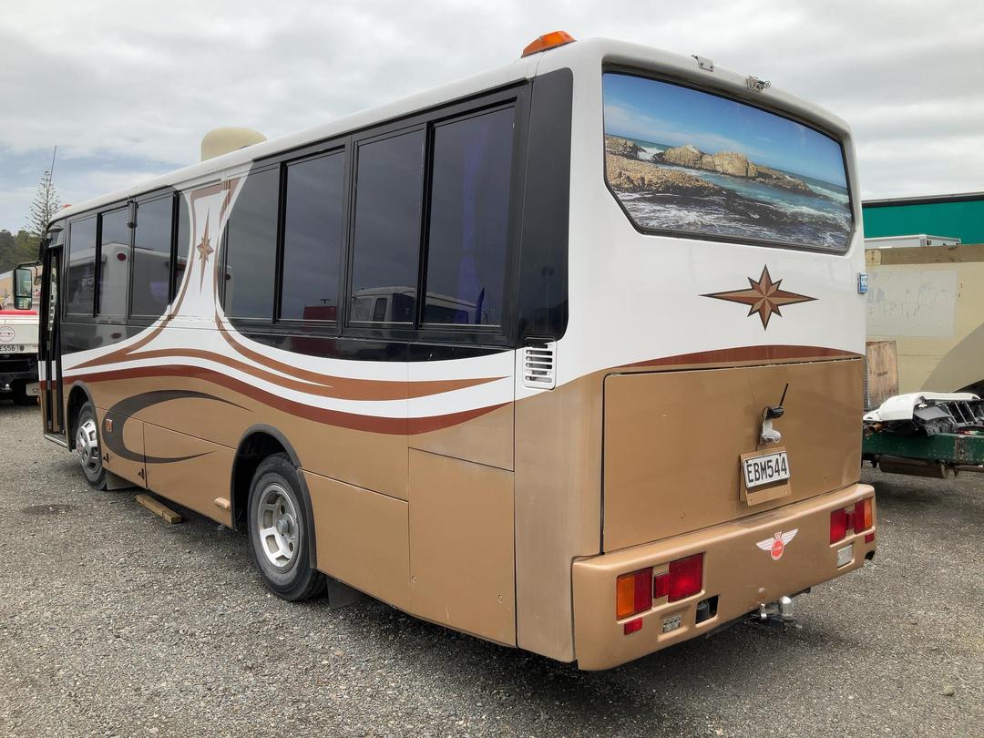 Photo '5' of Mitsubishi Fuso Bus