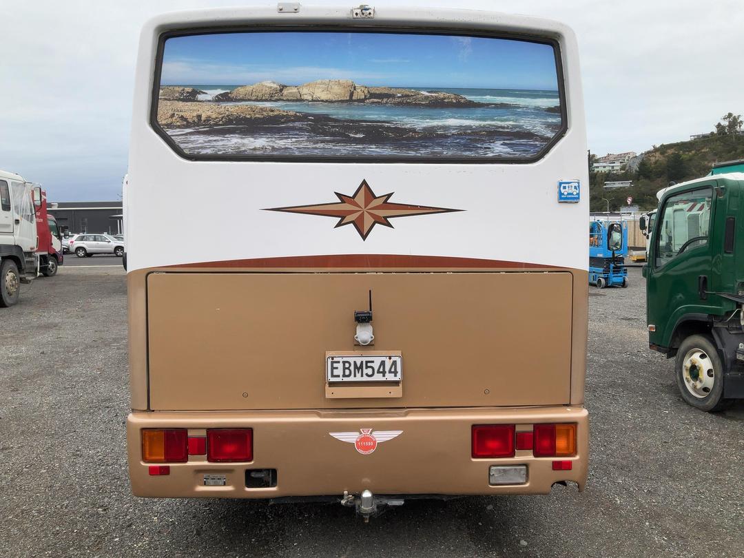 Photo '4' of Mitsubishi Fuso Bus