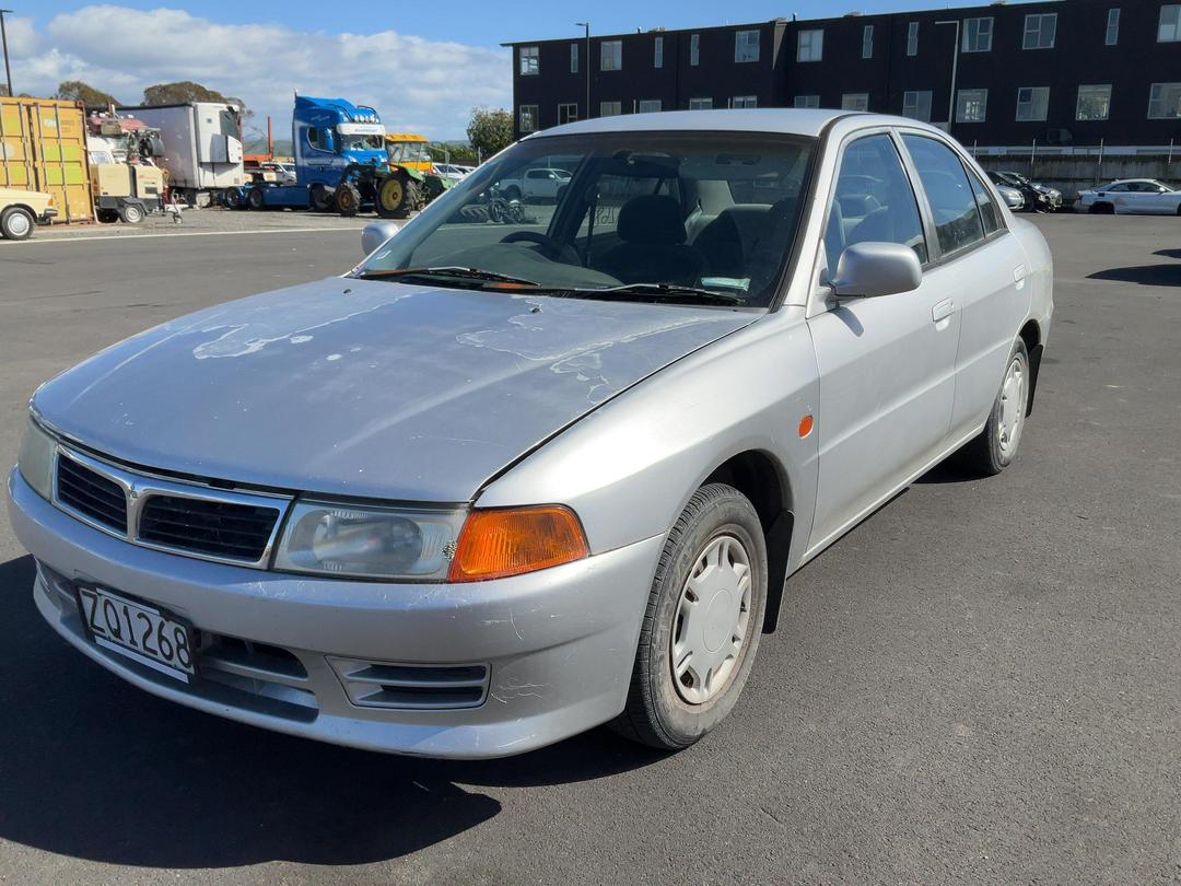 Photo '4' of Mitsubishi Lancer MX Saloon Photo '4' of Mitsubishi Lancer MX Saloon