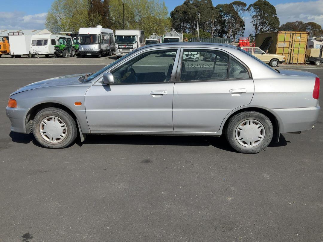 Photo '5' of Mitsubishi Lancer MX Saloon Photo '5' of Mitsubishi Lancer MX Saloon