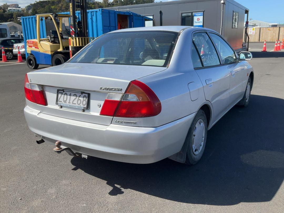 Photo '8' of Mitsubishi Lancer MX Saloon Photo '8' of Mitsubishi Lancer MX Saloon