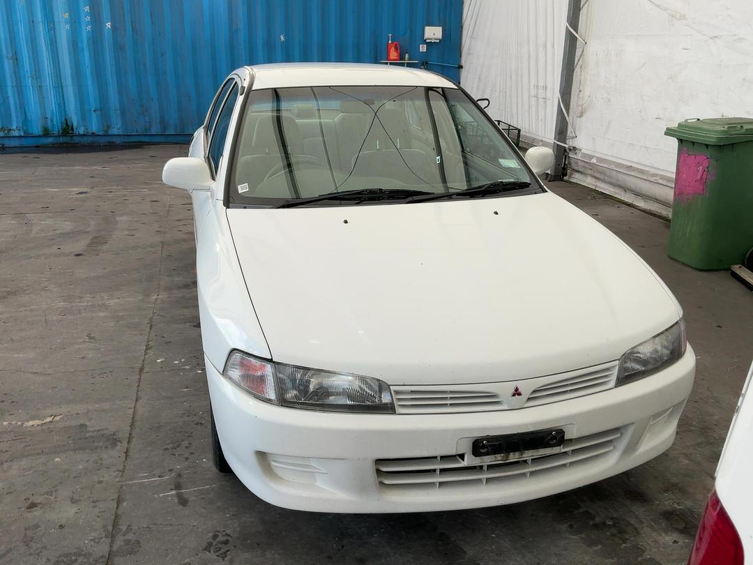 Photo '4' of Mitsubishi Lancer Glxi Photo '4' of Mitsubishi Lancer Glxi