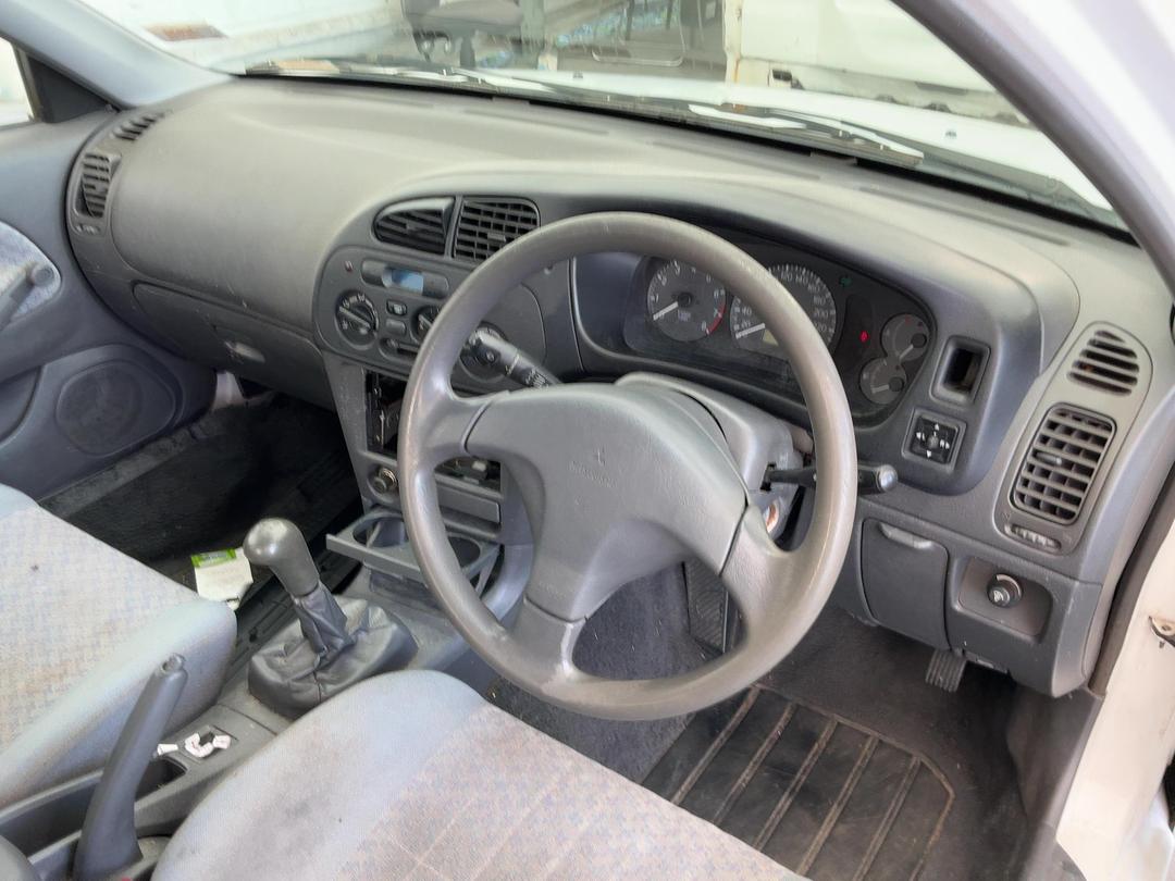 Photo '21' of Mitsubishi Lancer Glxi Photo '21' of Mitsubishi Lancer Glxi