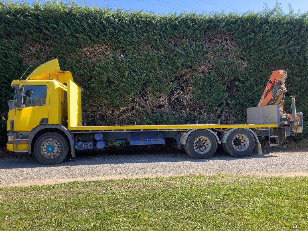 Photo '4' of SCANIA D94 310 6x2 DB6X2 Flat Deck Crane