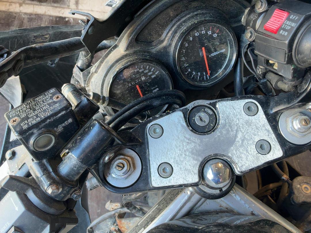 Photo '12' of Suzuki RF900R V Photo '12' of Suzuki RF900R V