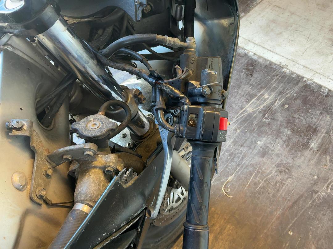 Photo '15' of Suzuki RF900R V Photo '15' of Suzuki RF900R V