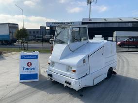 Image of 1998 Tennant 720 Sweeper