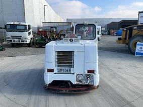 Photo '5' of Tennant 720 Sweeper