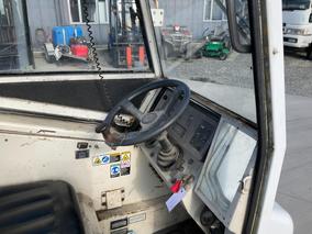 Photo '10' of Tennant 720 Sweeper