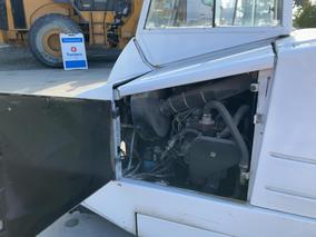 Photo '14' of Tennant 720 Sweeper