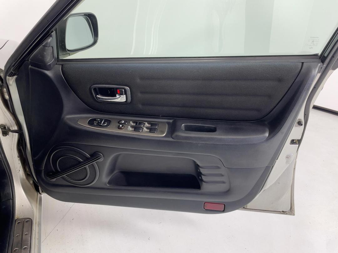 Photo '15' of Toyota Altezza