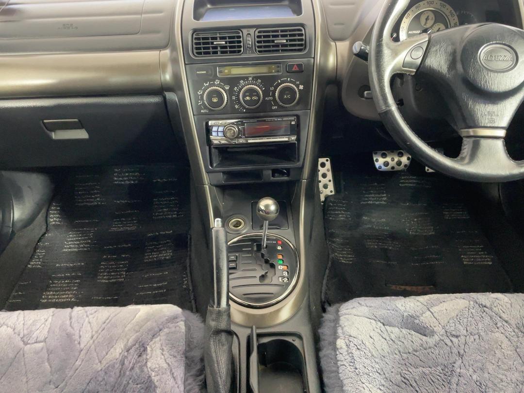 Photo '18' of Toyota Altezza