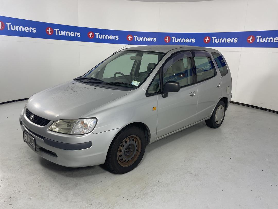 Photo '4' of Toyota Corolla