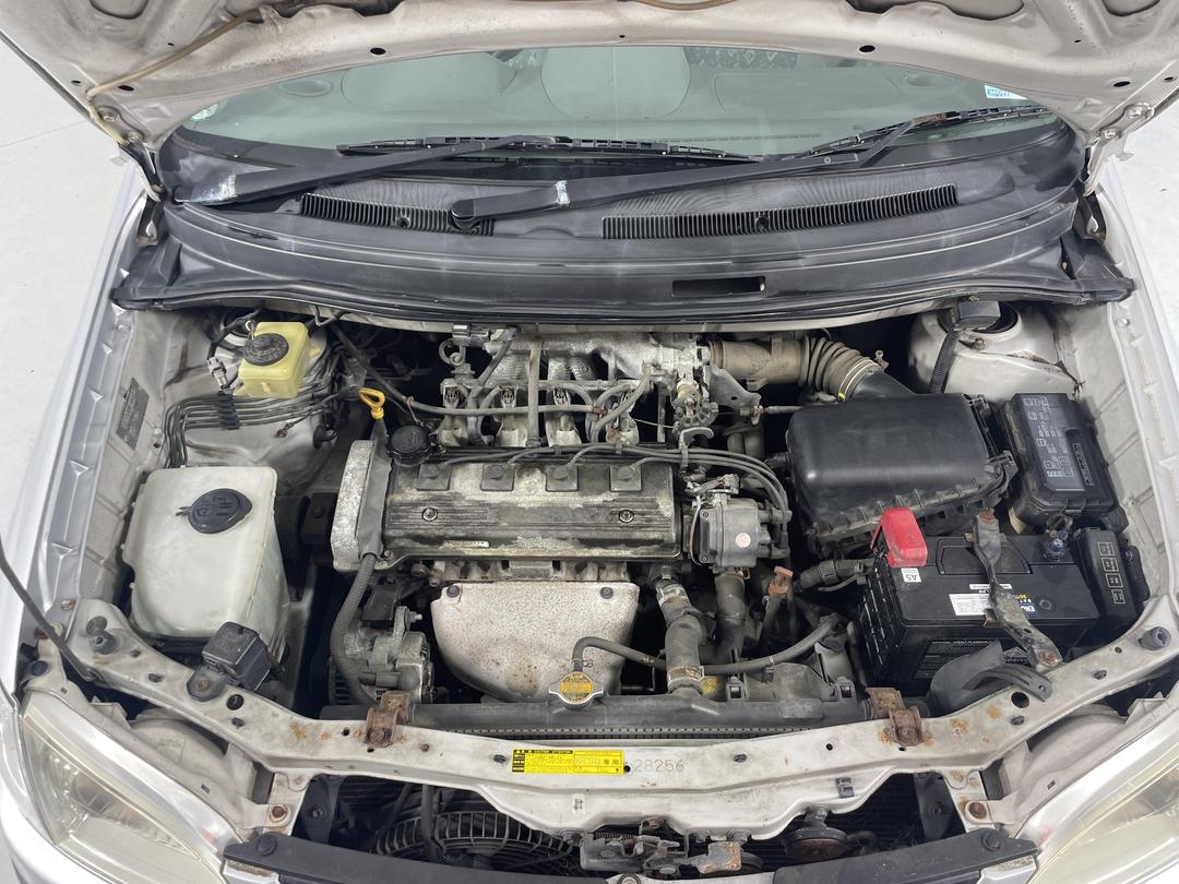 Photo '13' of Toyota Corolla