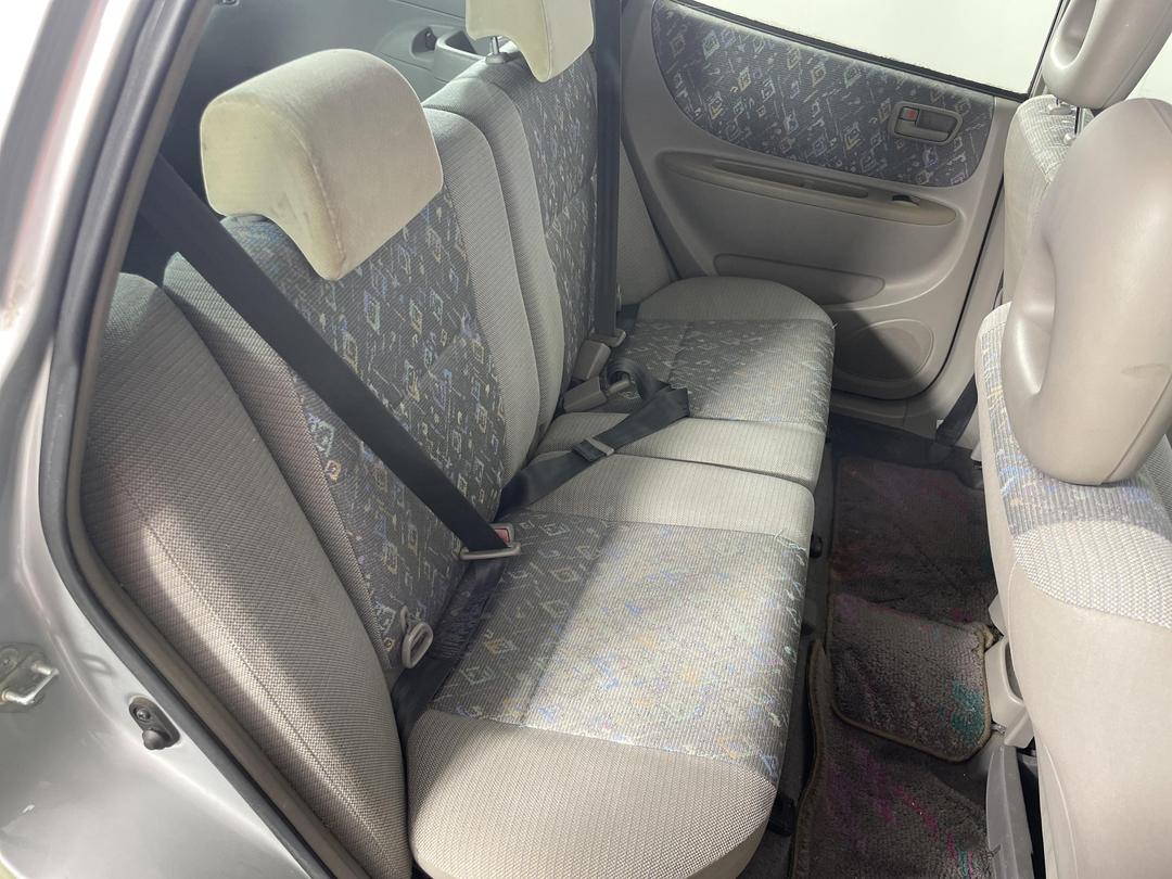 Photo '20' of Toyota Corolla