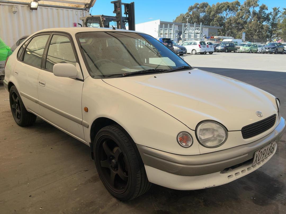 Photo '2' of Toyota Corolla