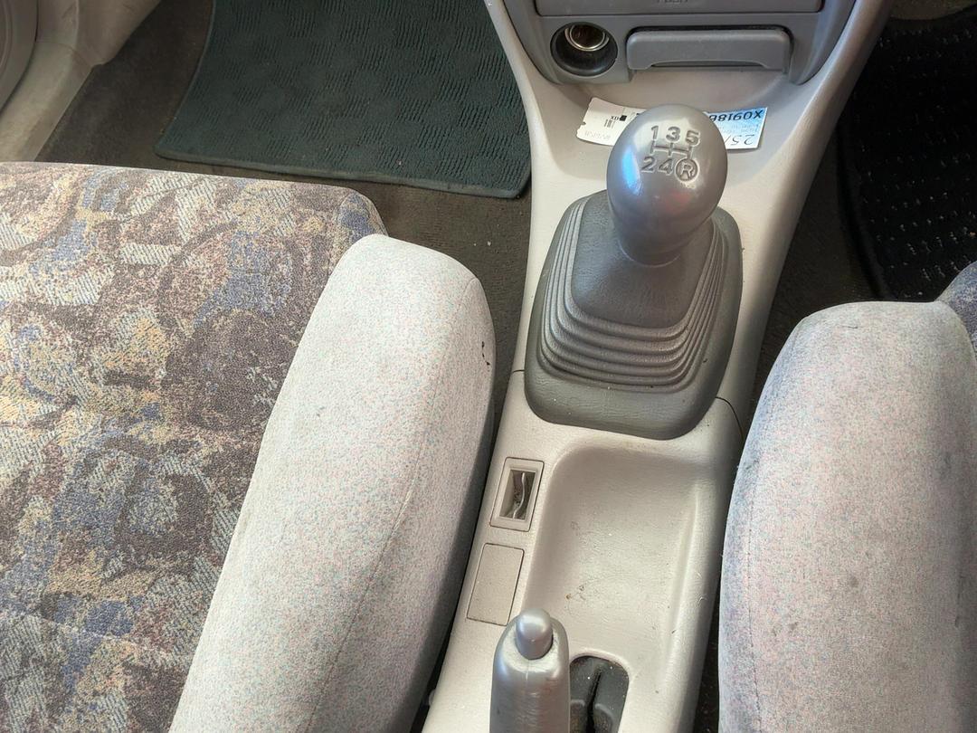 Photo '13' of Toyota Corolla