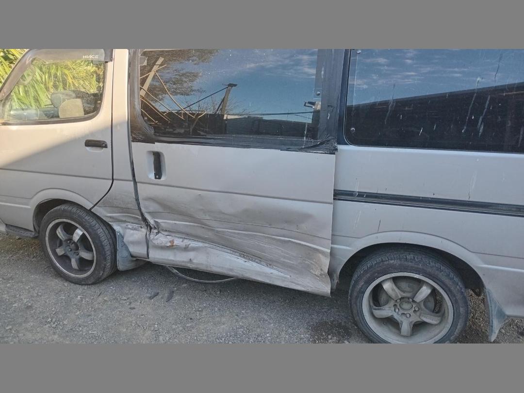 Photo '5' of Toyota Hiace Super Custom Photo '5' of Toyota Hiace Super Custom