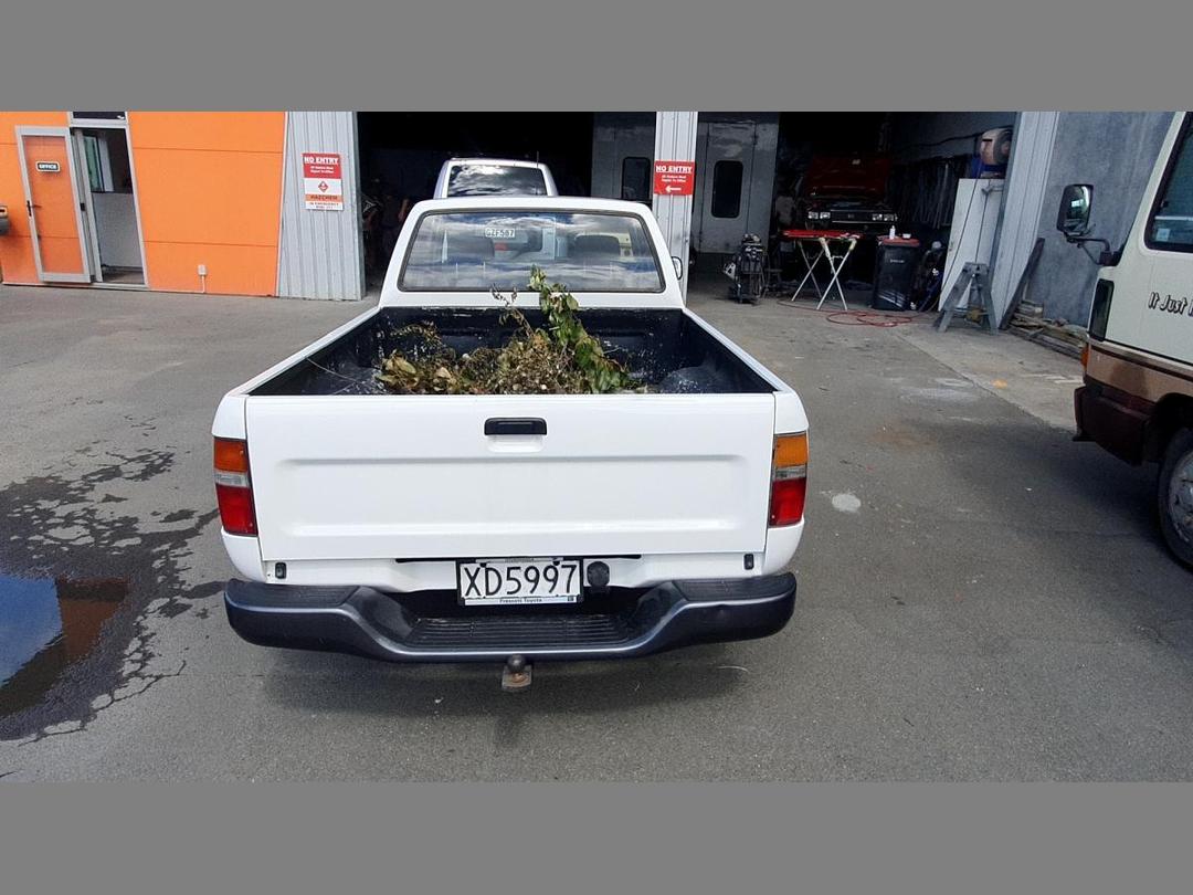 Photo '5' of Toyota Hilux 2.4 SR5