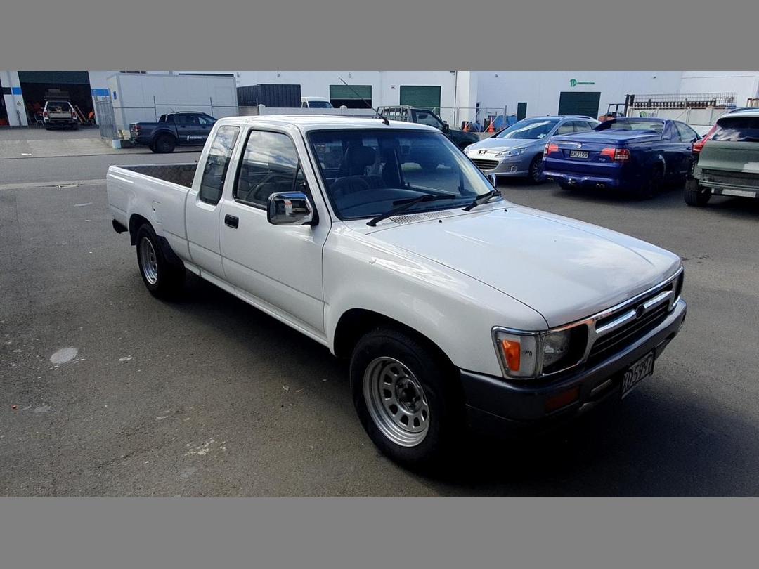 Photo '7' of Toyota Hilux 2.4 SR5