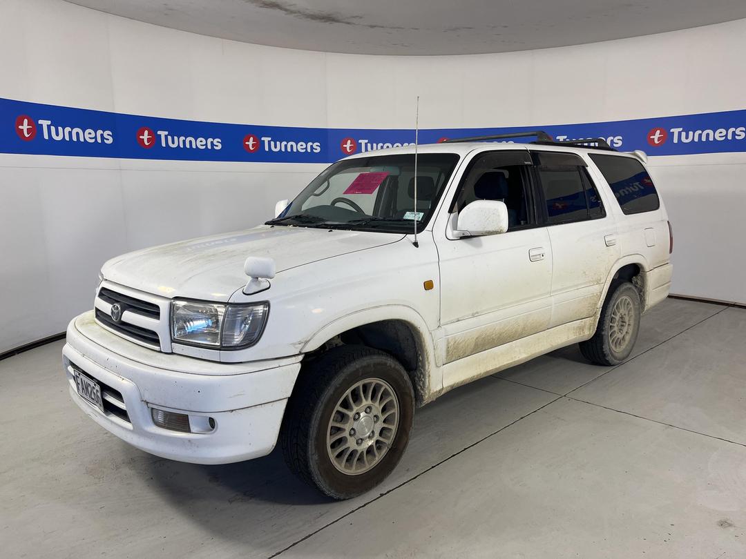 Photo '3' of Toyota Hilux Surf