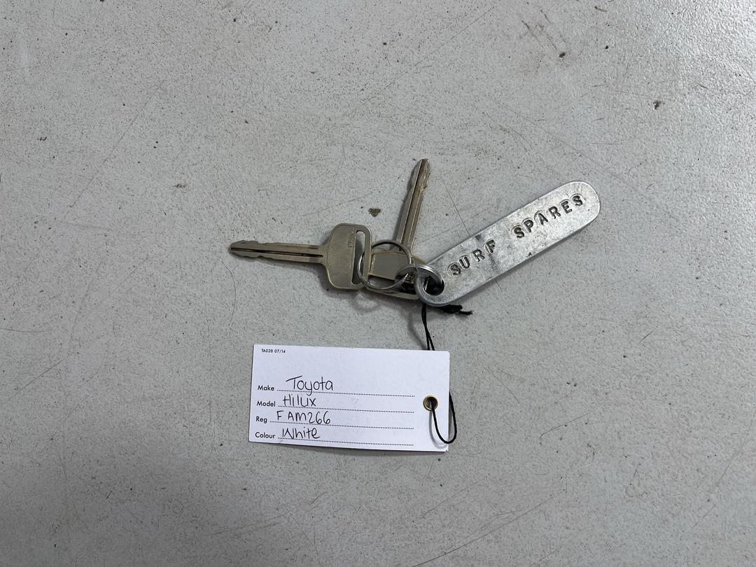 Photo '20' of Toyota Hilux Surf