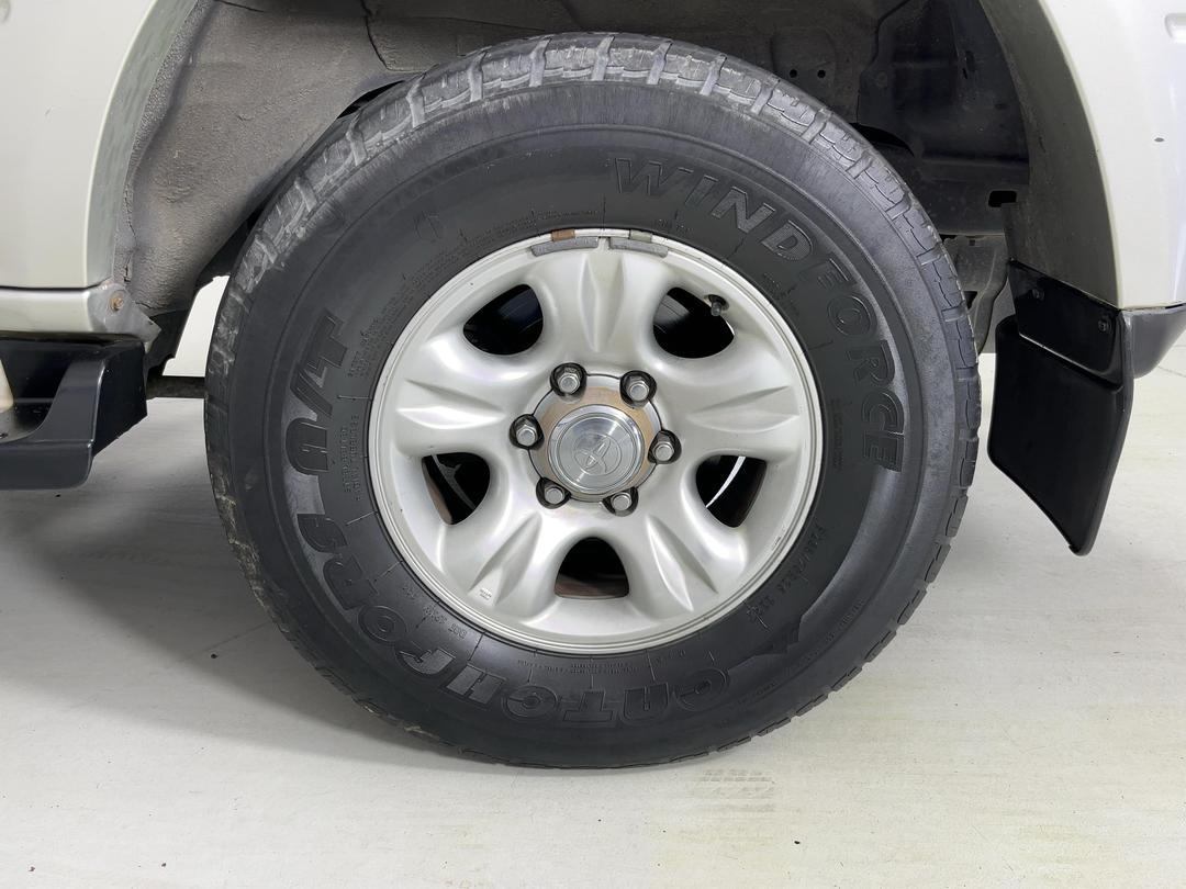 Photo '11' of Toyota Landcruiser Prado
