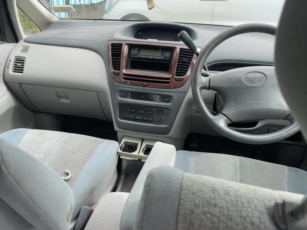 Photo '16' of Toyota Nadia Photo '16' of Toyota Nadia