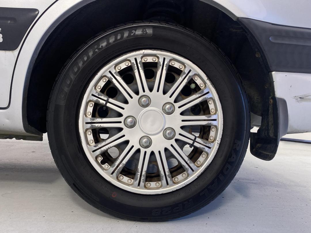 Photo '11' of Toyota Sprinter