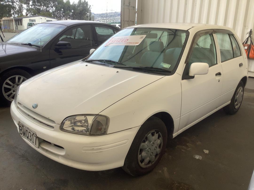 Photo '4' of Toyota Starlet