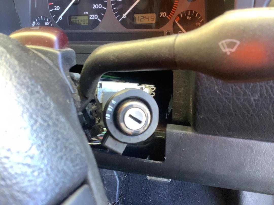 Photo '13' of Volkswagen Golf CLI