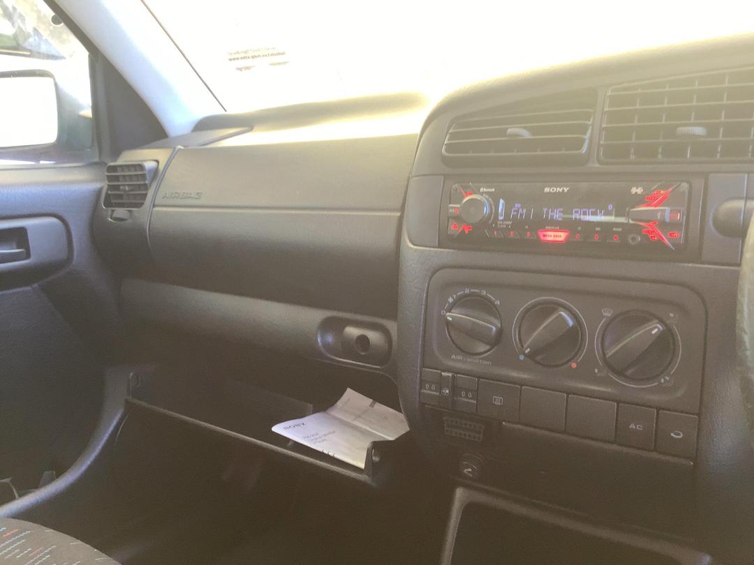 Photo '16' of Volkswagen Golf CLI