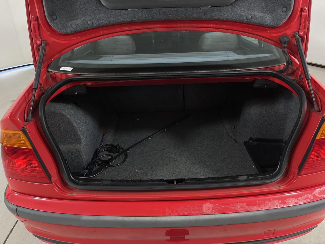 Photo '11' of BMW 3 Series 318I