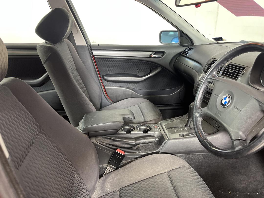 Photo '14' of BMW 3 Series 318I