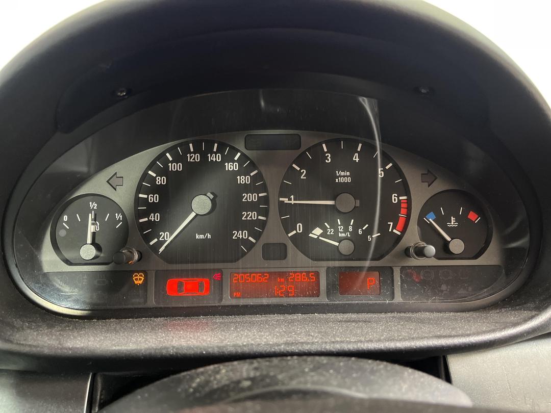 Photo '15' of BMW 3 Series 318I