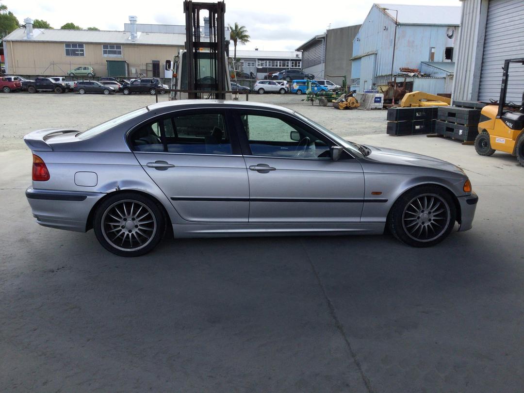 Photo '8' of BMW 3 Series 323I Photo '8' of BMW 3 Series 323I
