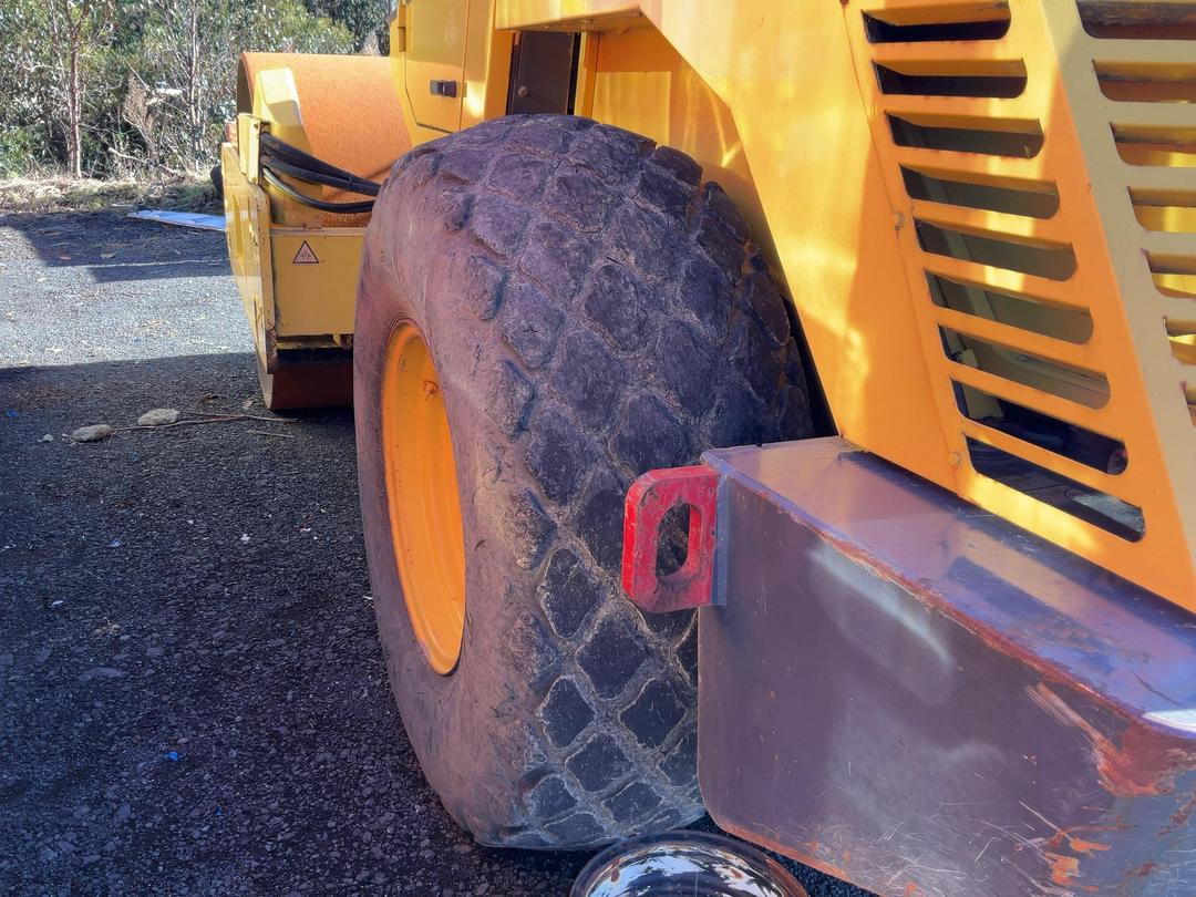 Photo '11' of Bomag BW212D-3 Roller