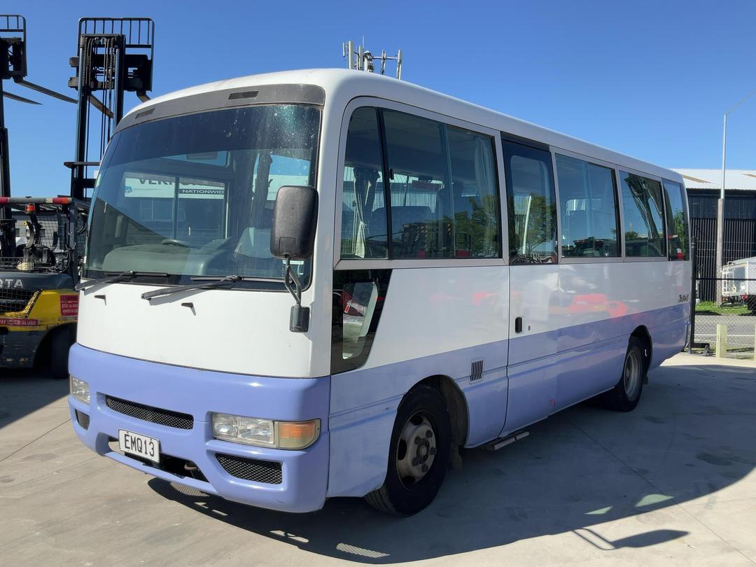 Photo '7' of Isuzu Journey SBHW41 Bus