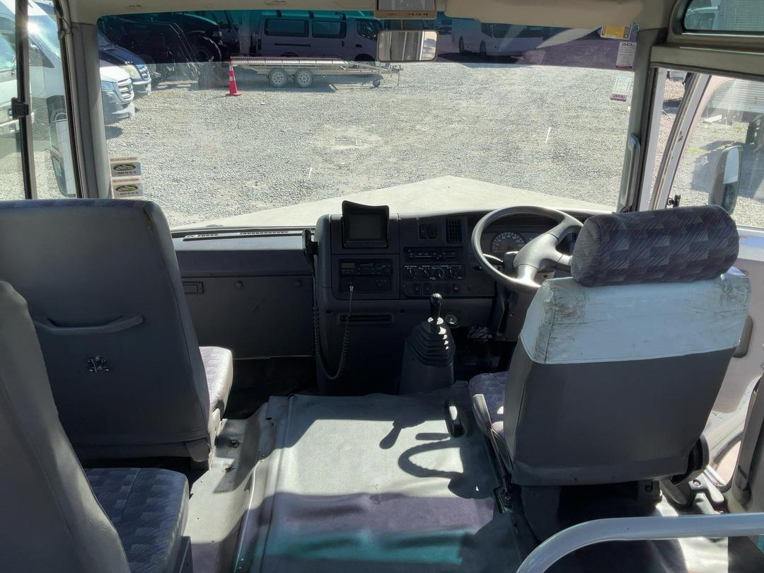 Photo '16' of Isuzu Journey SBHW41 Bus