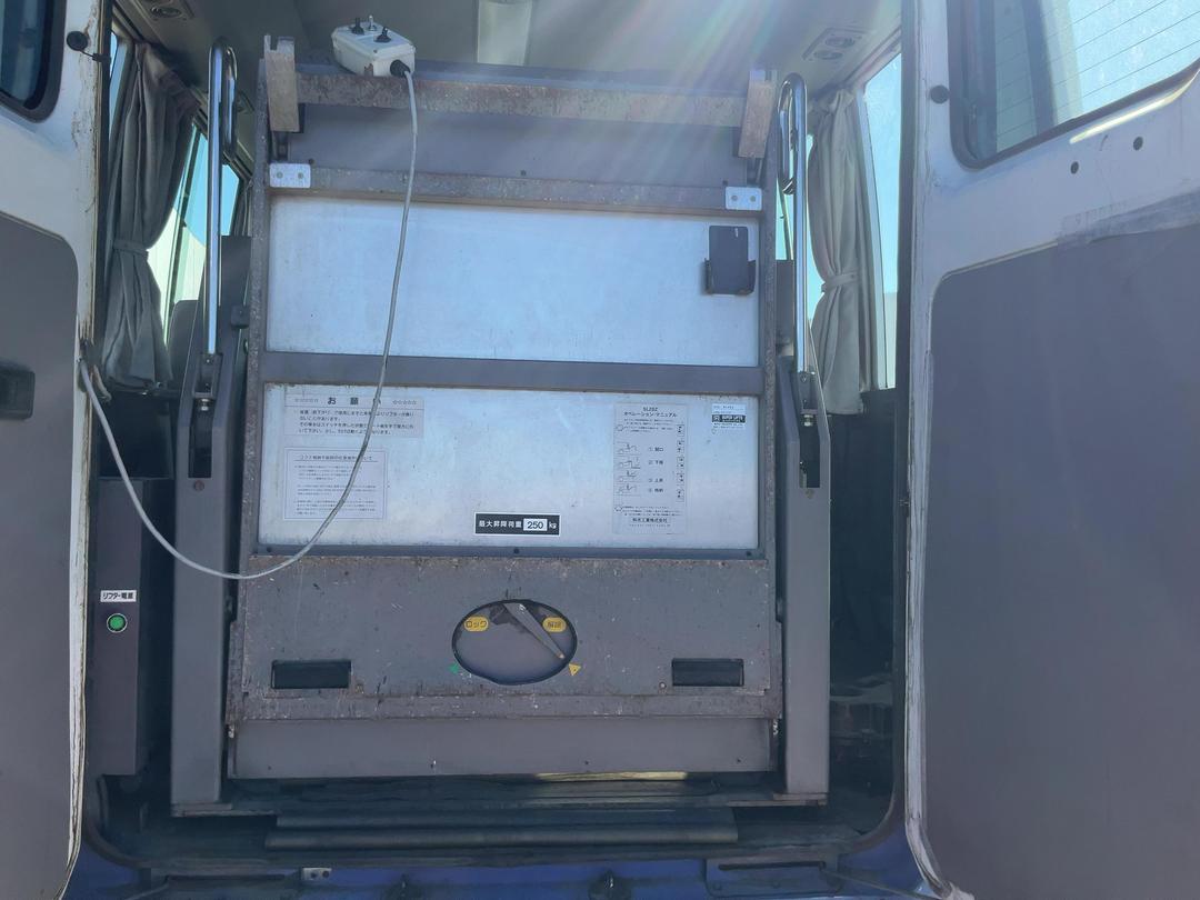 Photo '18' of Isuzu Journey SBHW41 Bus