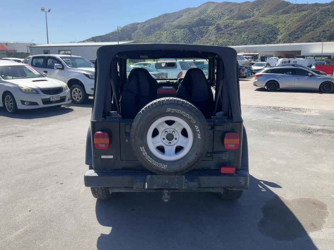 Photo '7' of Jeep Wrangler Photo '7' of Jeep Wrangler