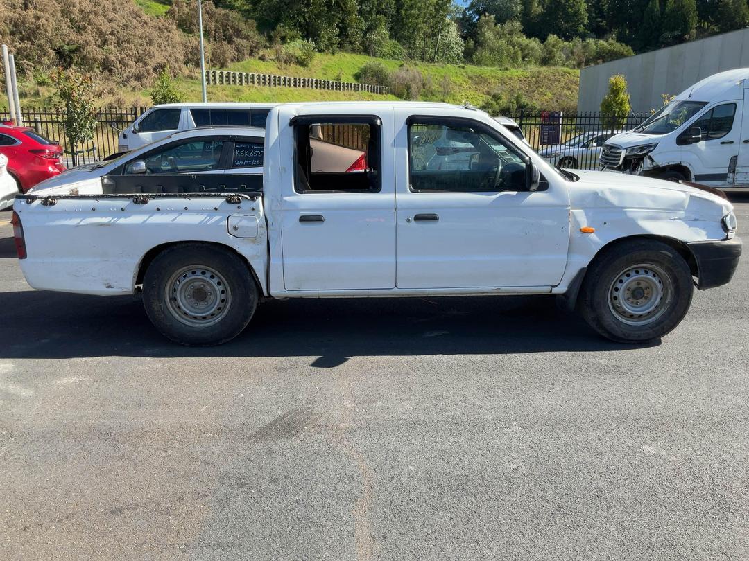 Photo '8' of Mazda Bounty DBL CAB W/S DE