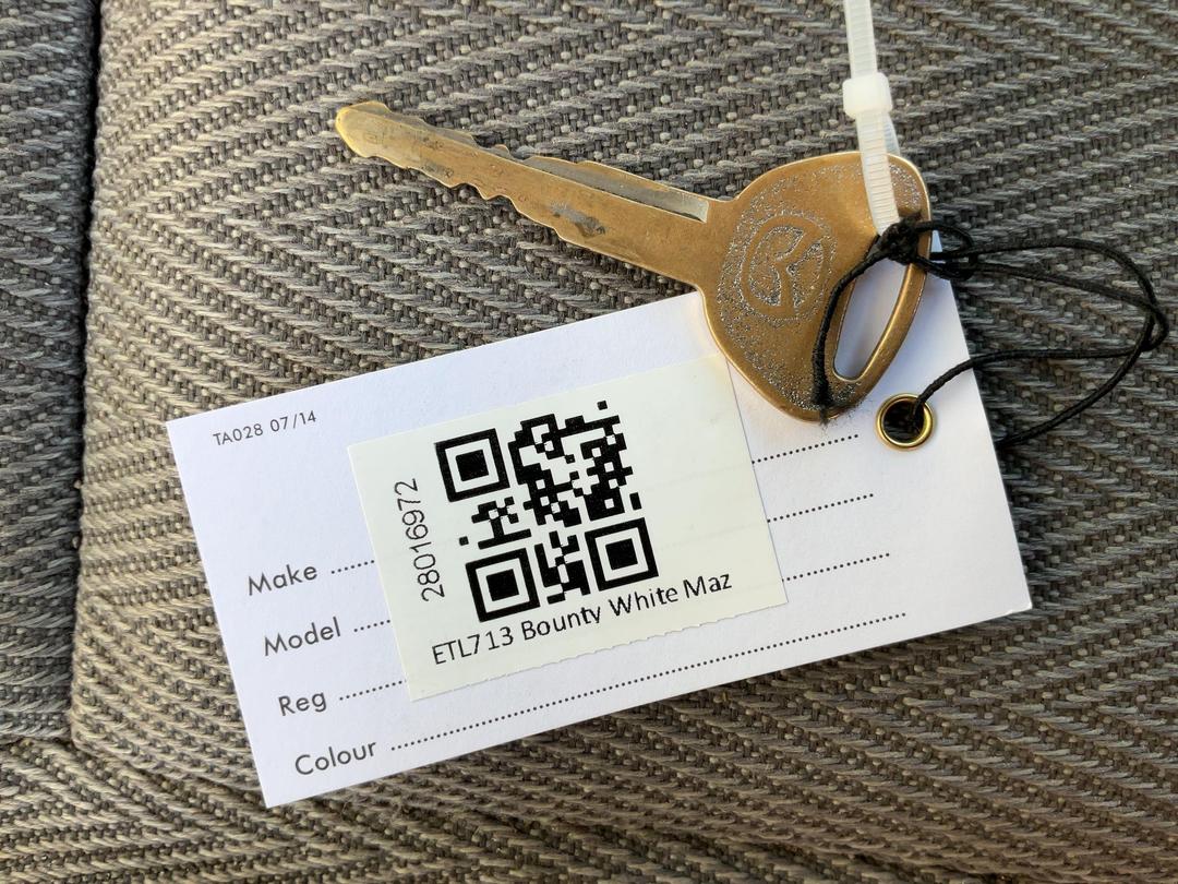 Photo '34' of Mazda Bounty DBL CAB W/S DE