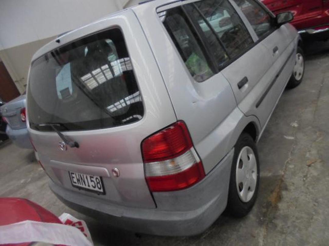 Photo '2' of Mazda Demio Photo '2' of Mazda Demio