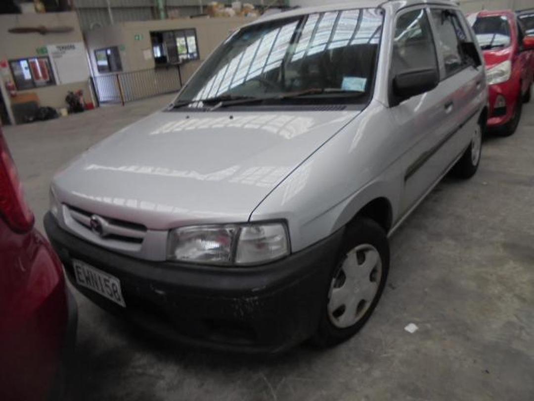 Photo '5' of Mazda Demio Photo '5' of Mazda Demio